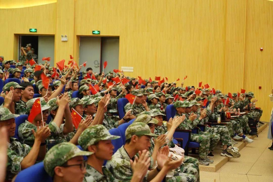 “中字头”个股爆发，中石油时隔8年半涨停